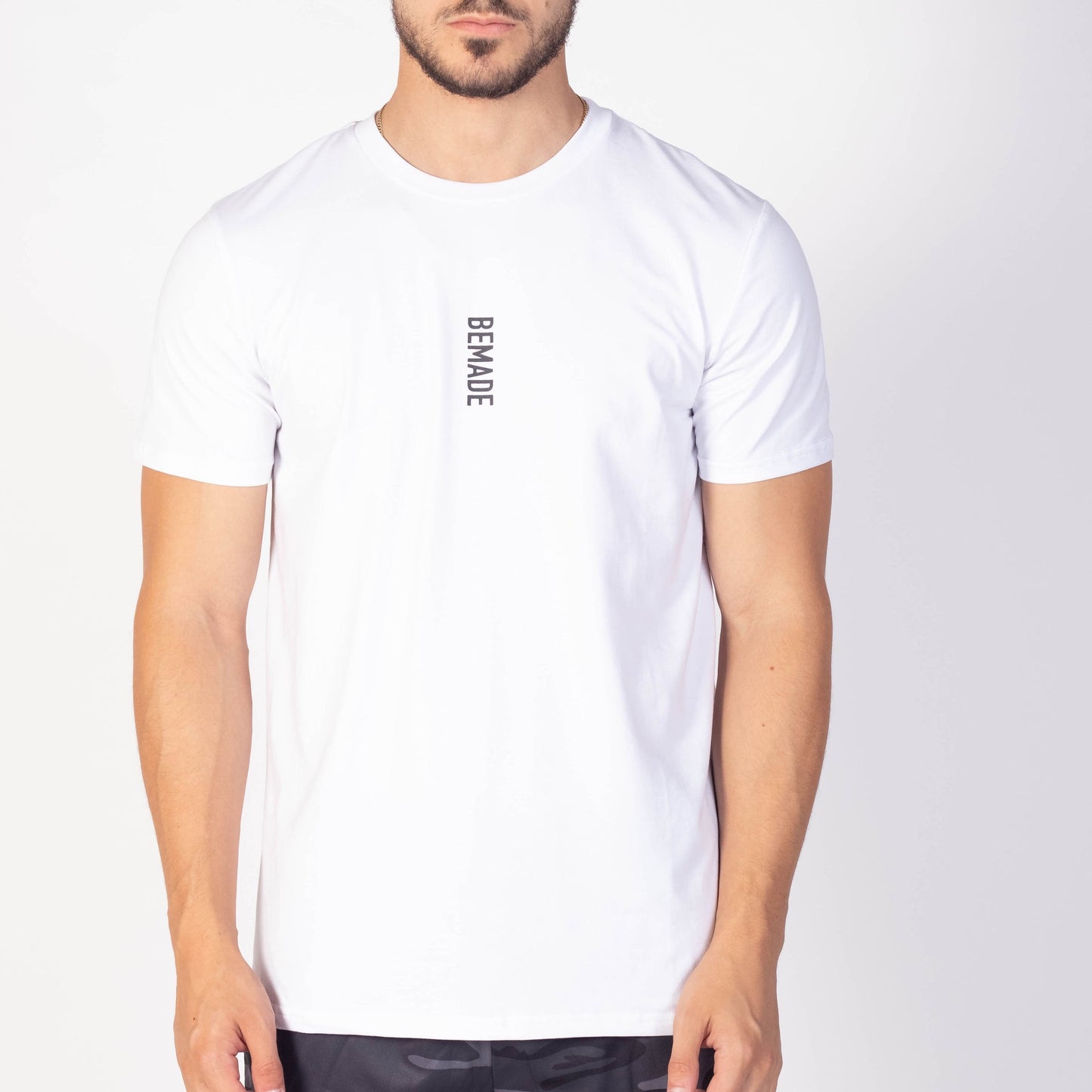 BEMADE VERTICAL LOGO T-SHIRT - WHITE - BEMADE